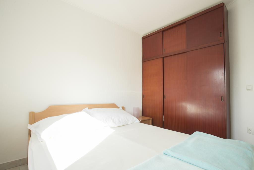 Jela Apartments Nin Exterior photo