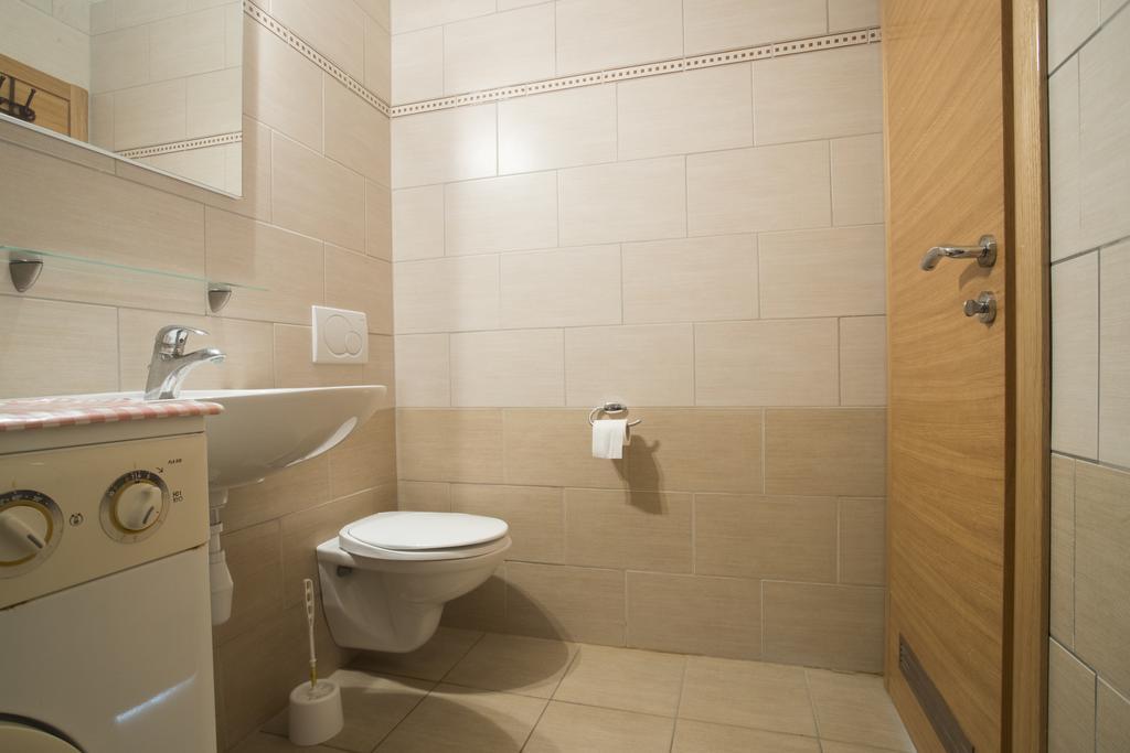 Jela Apartments Nin Exterior photo